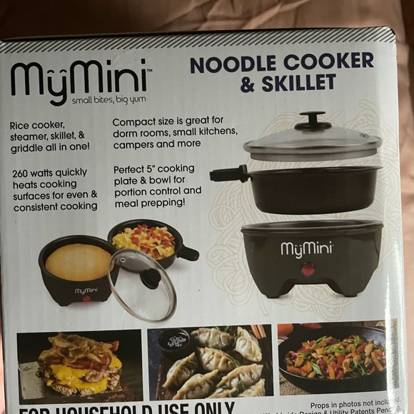 NWT MYMINI NOODLE COOKER & SKILLET
5” skillet 260 Watts AND Non-stick - Picture 2 of 3